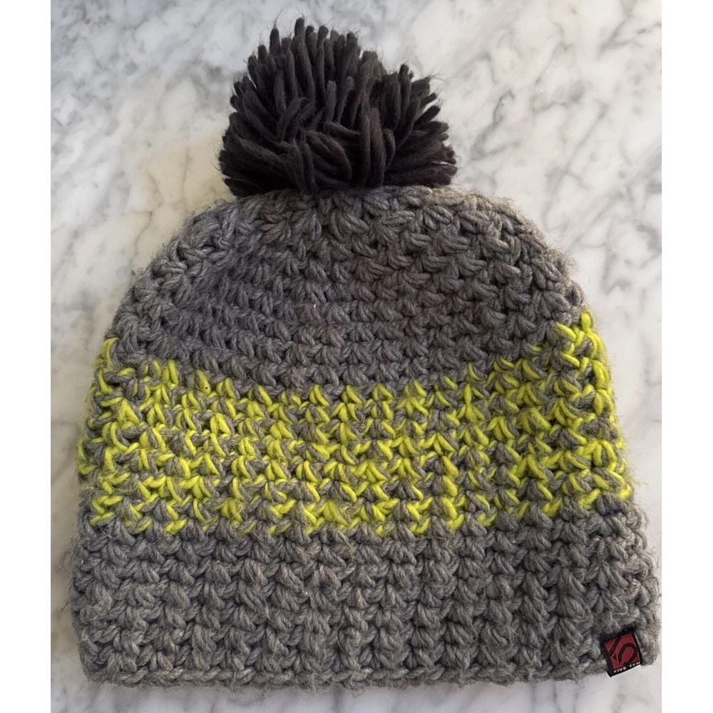 Five Ten Beanie Cap Grey Yellow Crochet W Pom Pom Warm Cozy Snow Fleece Lined